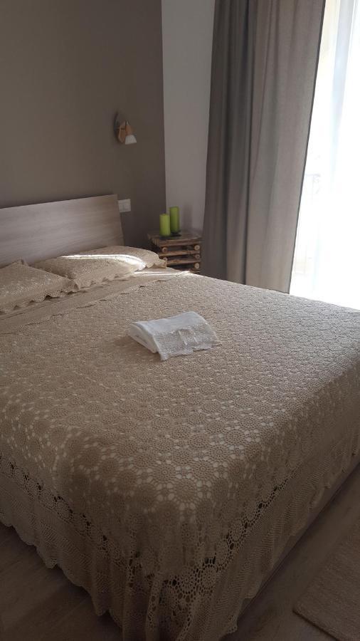 Casa Vacanza Cundari คาสเตลโมลา ภายนอก รูปภาพ