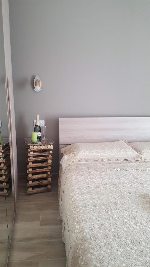 Casa Vacanza Cundari คาสเตลโมลา ภายนอก รูปภาพ