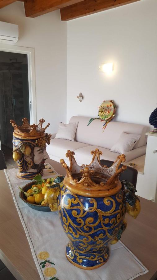 Casa Vacanza Cundari คาสเตลโมลา ภายนอก รูปภาพ