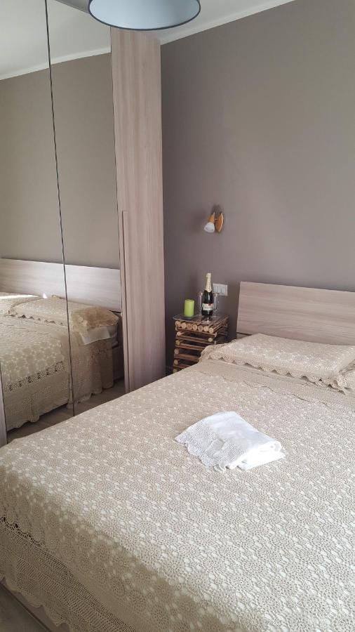 Casa Vacanza Cundari คาสเตลโมลา ภายนอก รูปภาพ